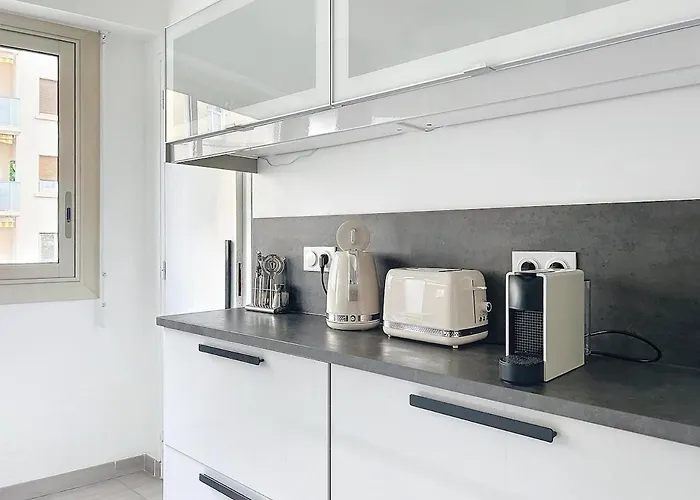 Le Grignan - Beaches 5 Min Walk & Terrace! * Toulon